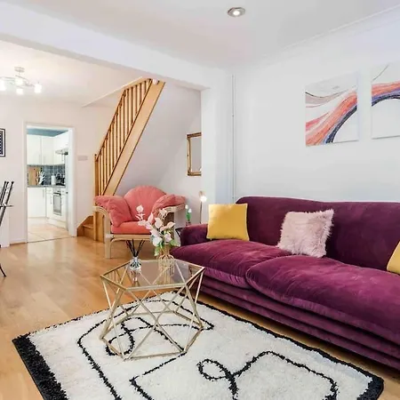 Stunning Victorian 3 Bed House Central Windsor Exterior photo