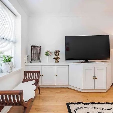 Stunning Victorian 3 Bed House Central Windsor Exterior photo