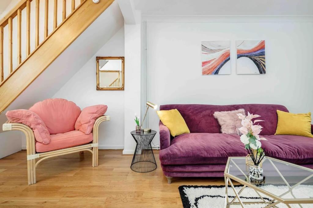 Hébergement de vacances Stunning Victorian 3 Bed House Windsor
